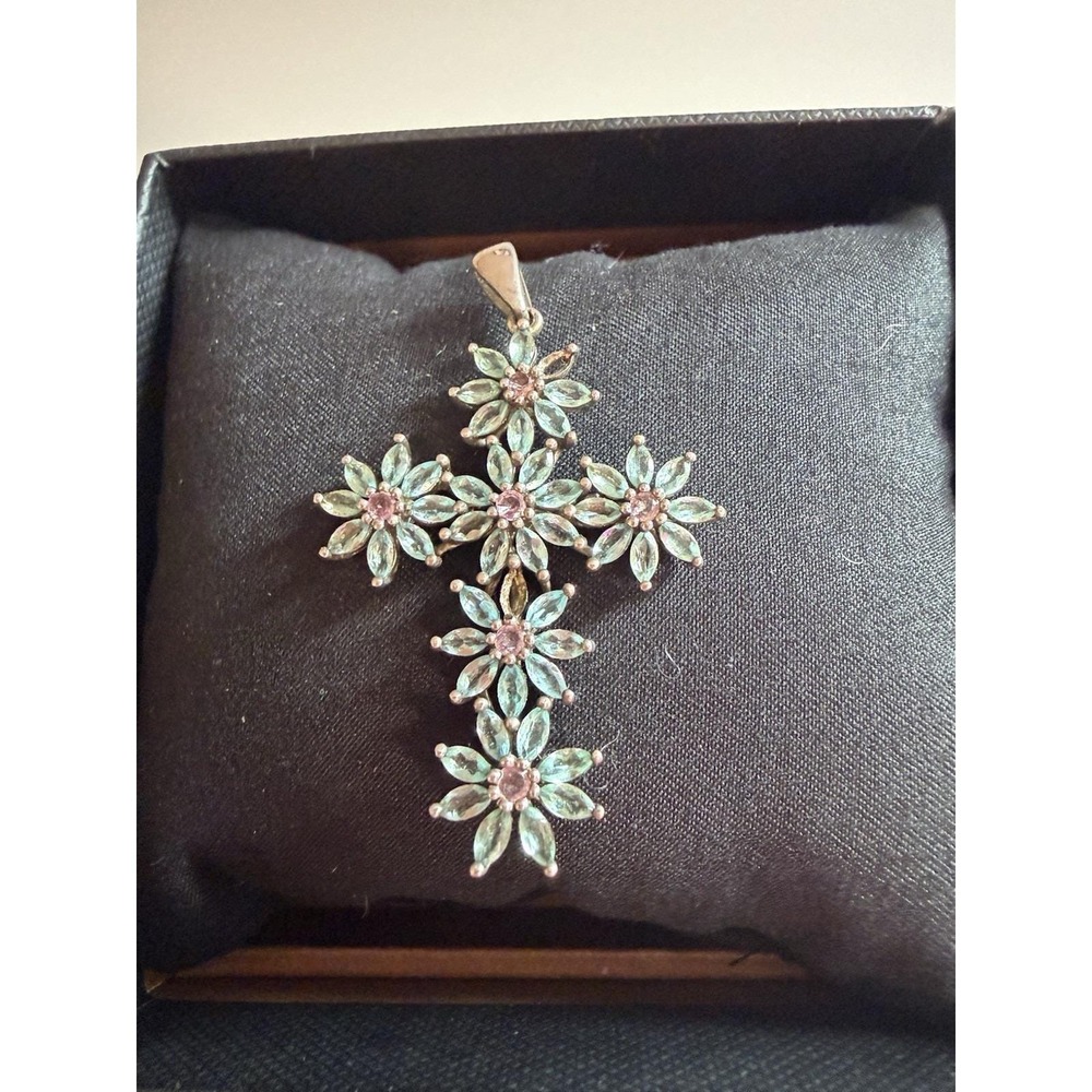 .925 Sterling Silver Fashion Cross Pendant For Women